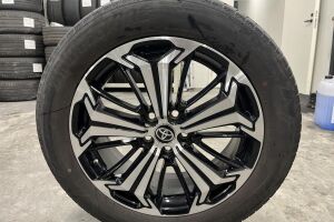 Toyota RAV4 Plug-in esikatselu 7