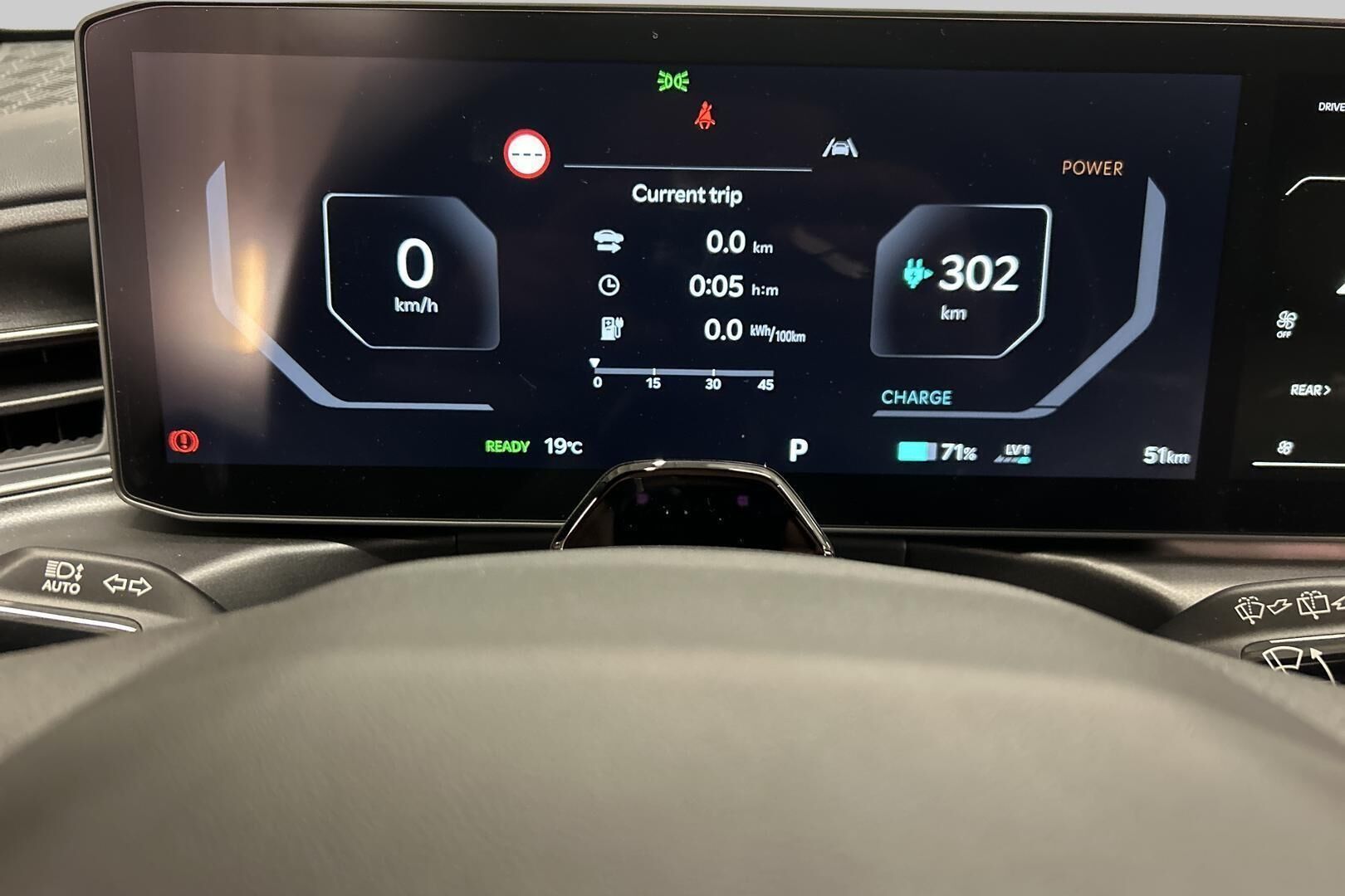 KIA EV9 iso kuva 9