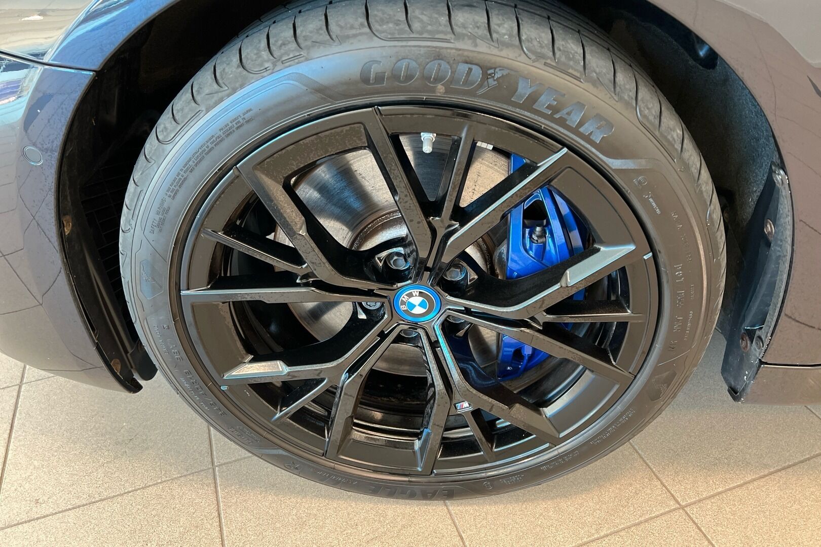 BMW 5-sarja iso kuva 10