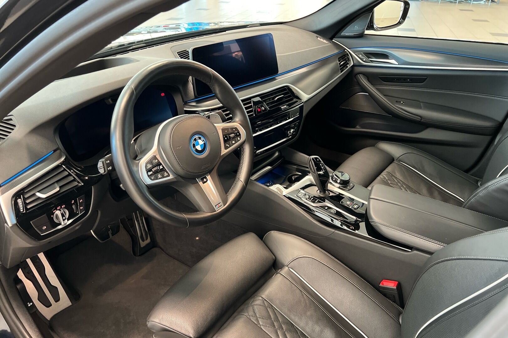 BMW 5-sarja iso kuva 6