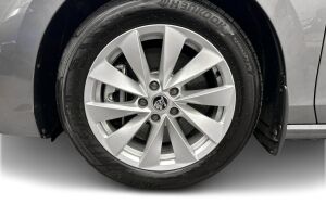 Skoda Superb esikatselu 12