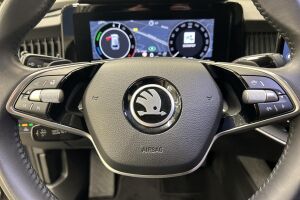 Skoda Superb esikatselu 19