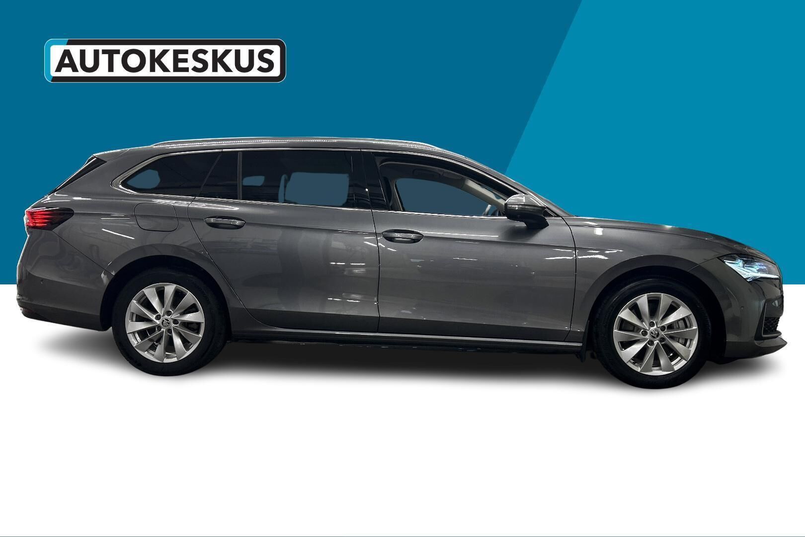 Skoda Superb iso kuva 3