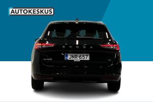 Skoda Superb esikatselu 6