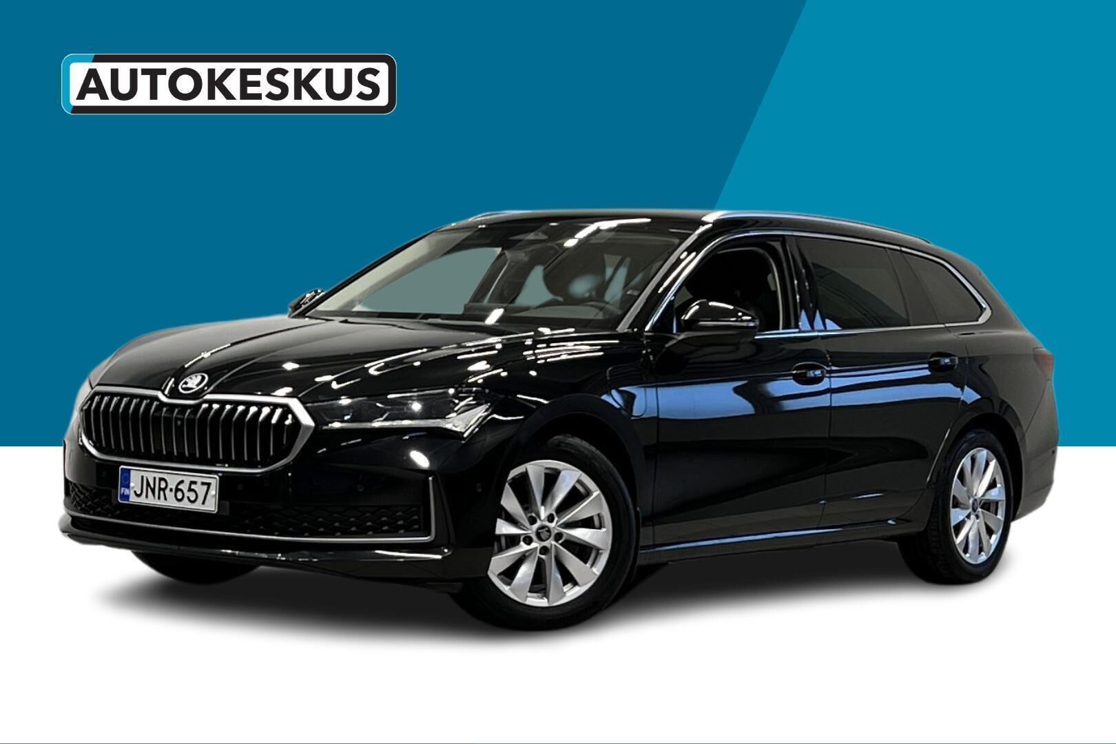 Skoda Superb iso kuva 0