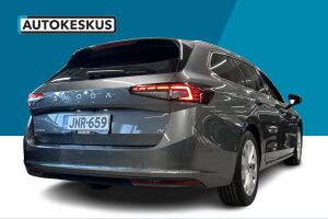 Skoda Superb esikatselu 17
