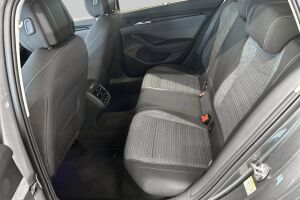 Skoda Superb esikatselu 18