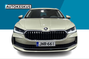 Skoda Superb esikatselu 2