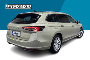 Skoda Superb esikatselu 19