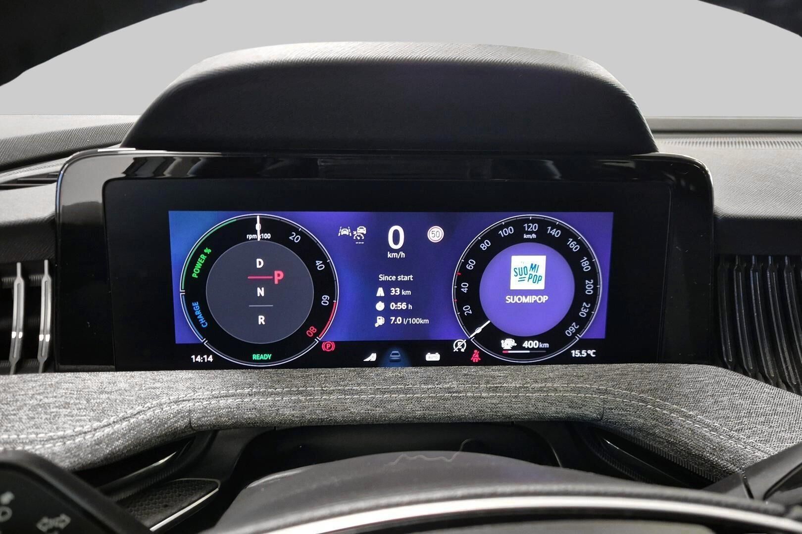 Skoda Superb iso kuva 13