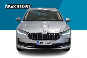 Skoda Superb esikatselu 2