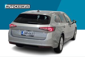 Skoda Superb esikatselu 5