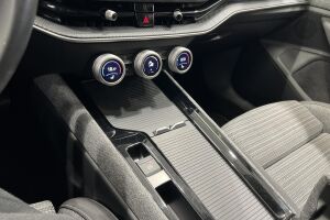 Skoda Superb esikatselu 29