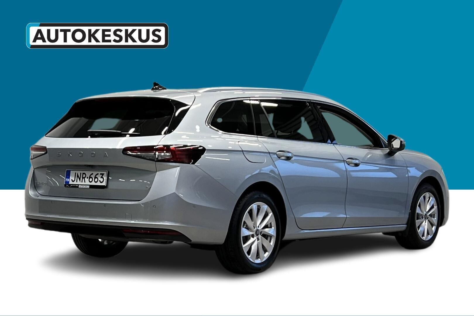 Skoda Superb iso kuva 5
