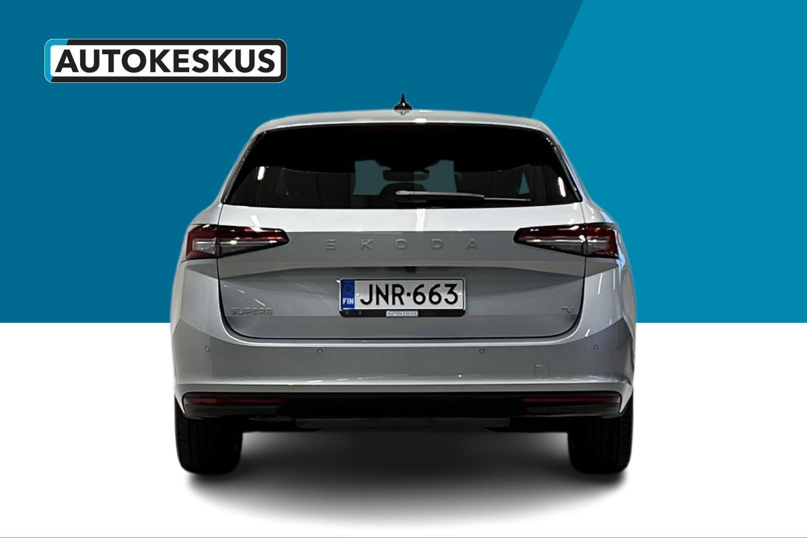 Skoda Superb iso kuva 6