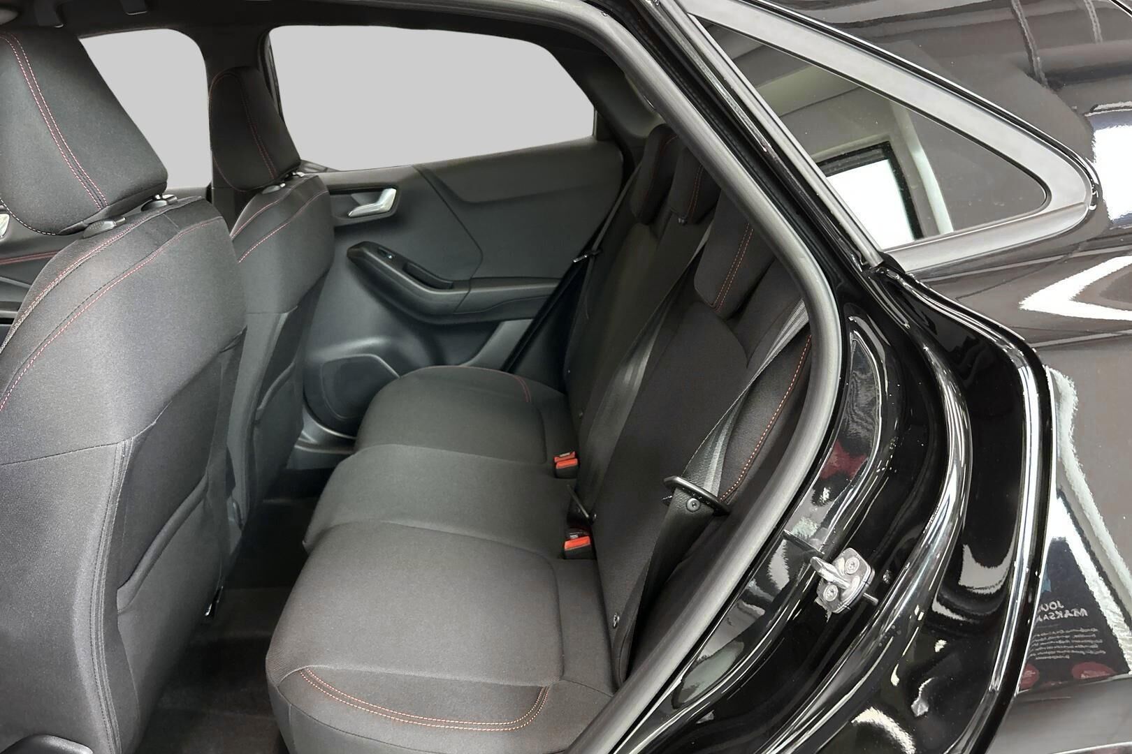Ford Puma iso kuva 9