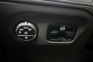 Mercedes-Benz EQE esikatselu 18