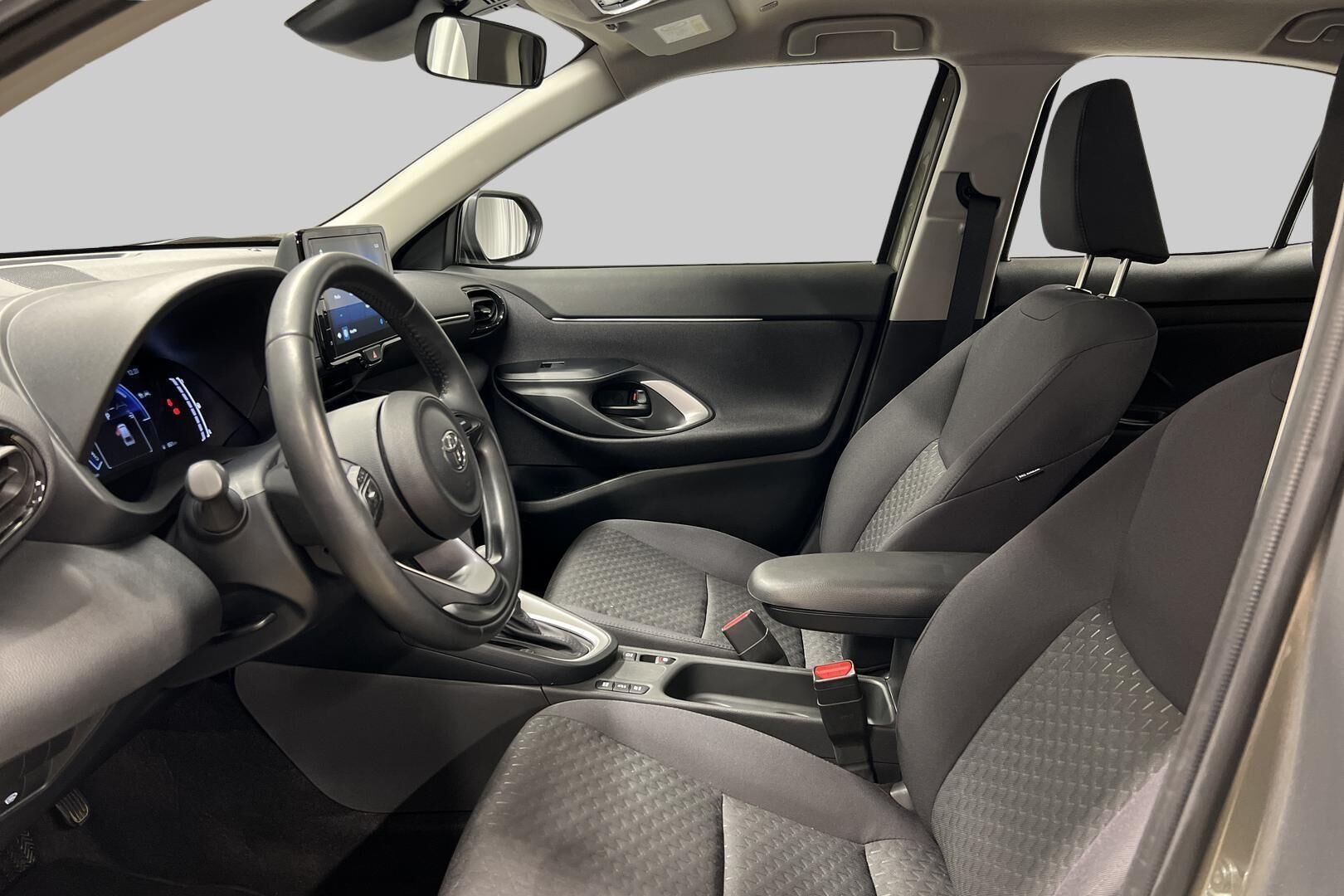 Toyota Yaris Cross iso kuva 8