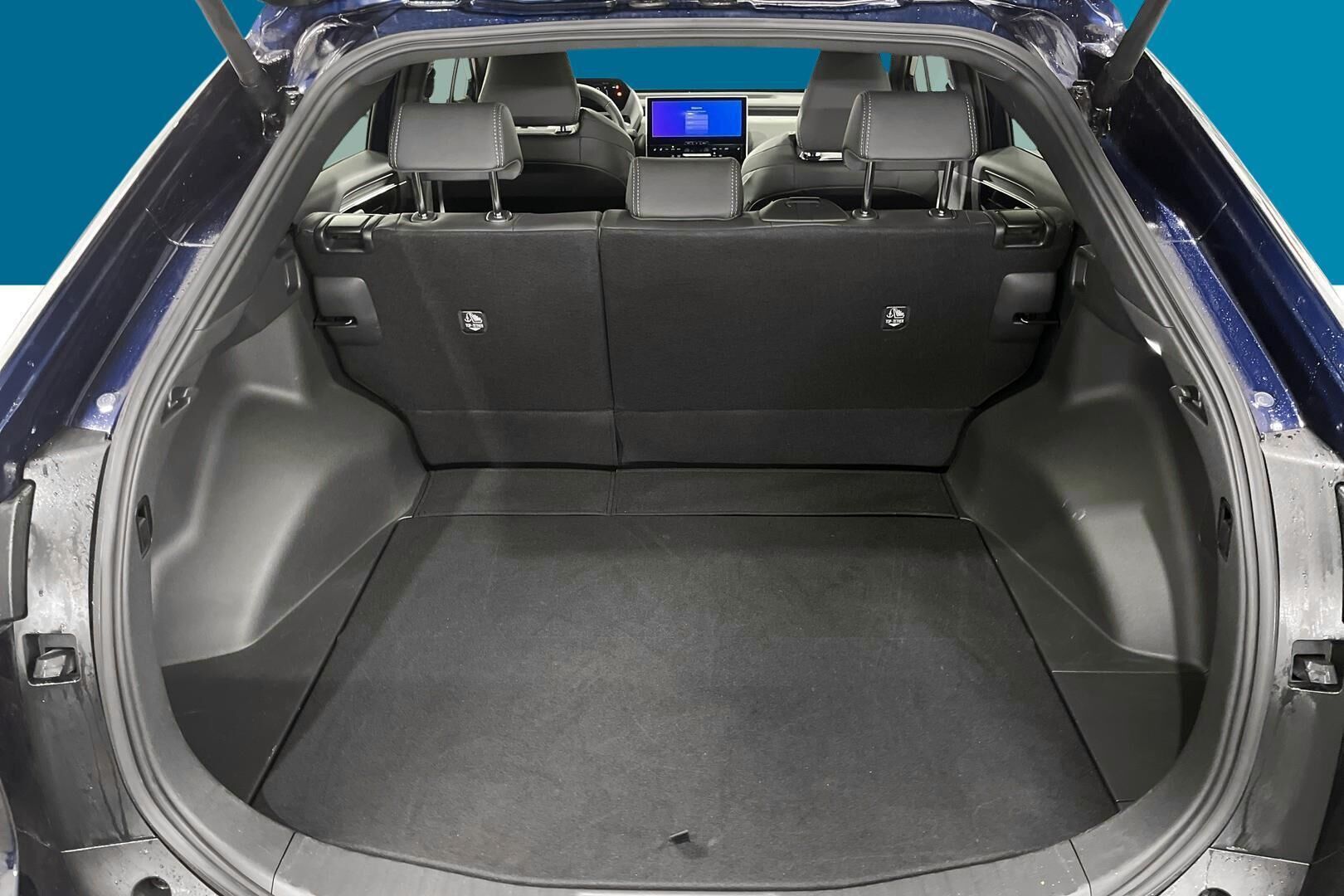 Toyota bZ4X iso kuva 11