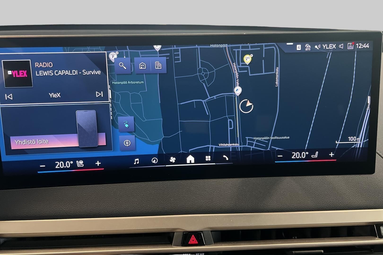 BMW iX iso kuva 14