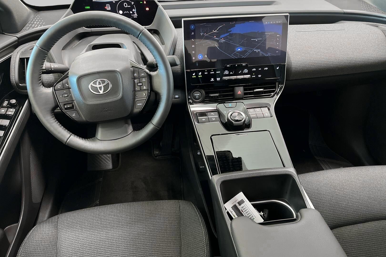 Toyota bZ4X iso kuva 11