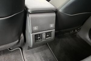 Toyota bZ4X esikatselu 23