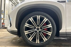 BYD Sealion 7 esikatselu 10