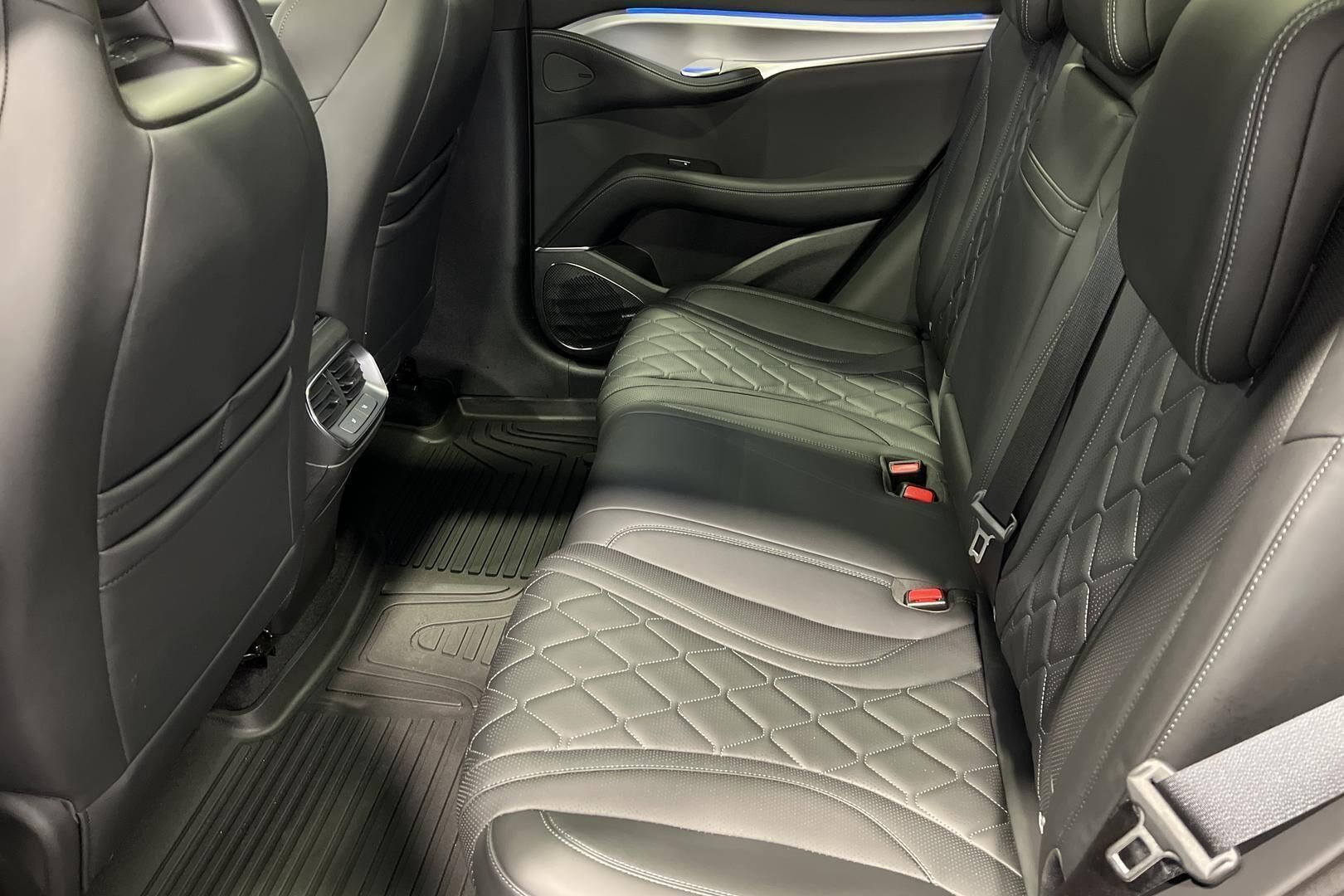 BYD Sealion 7 iso kuva 10