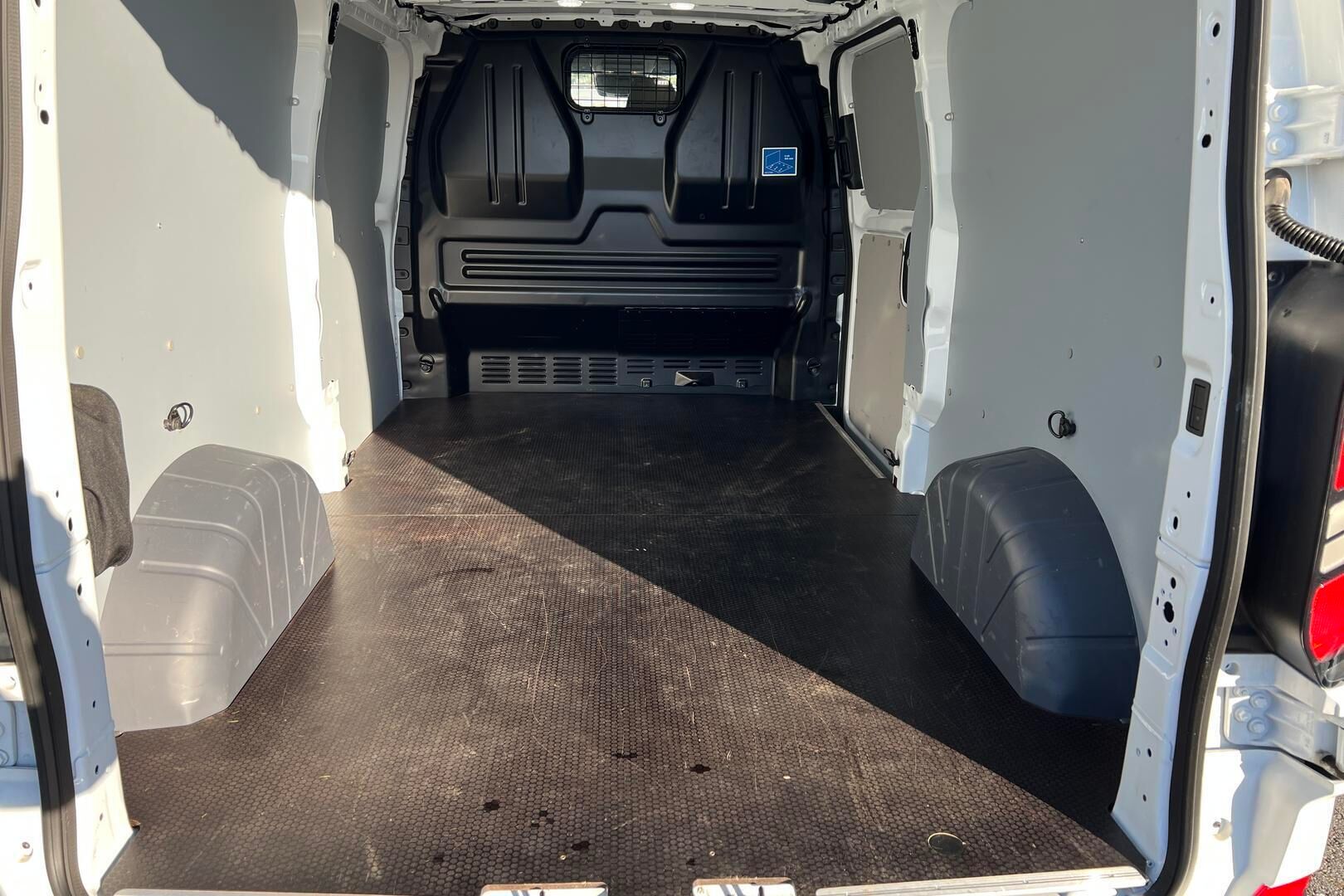 Ford Transit Custom iso kuva 11