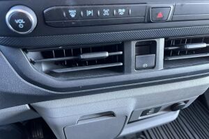 Ford Transit Custom esikatselu 18