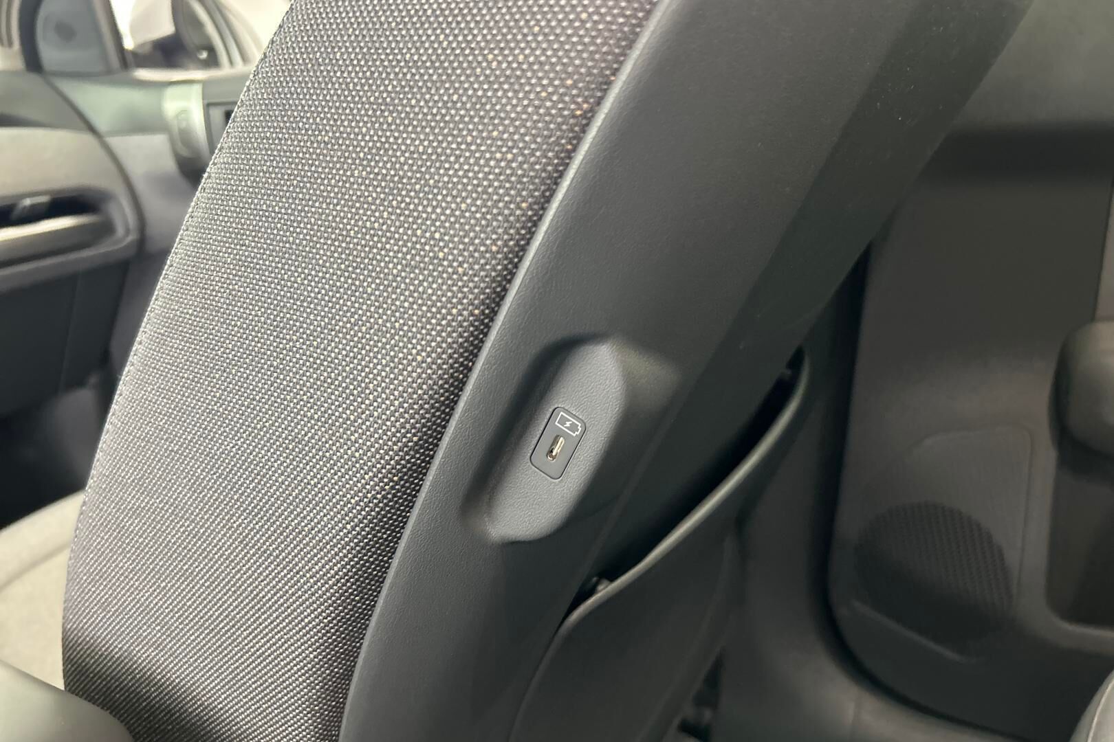 KIA EV3 iso kuva 15