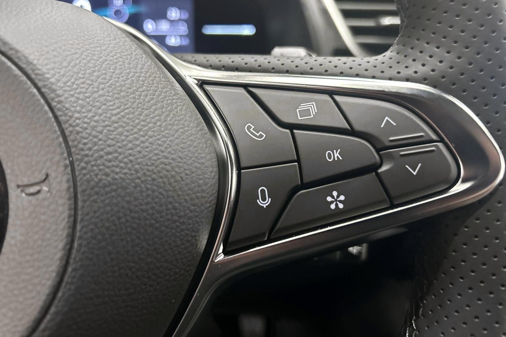 Mitsubishi ASX iso kuva 17