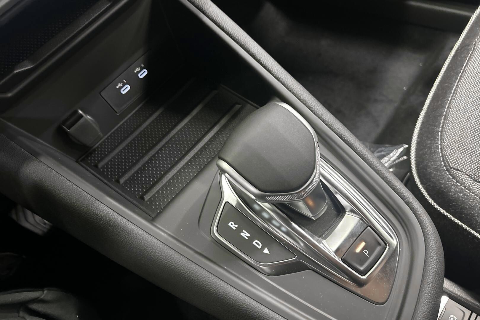 Mitsubishi ASX iso kuva 5