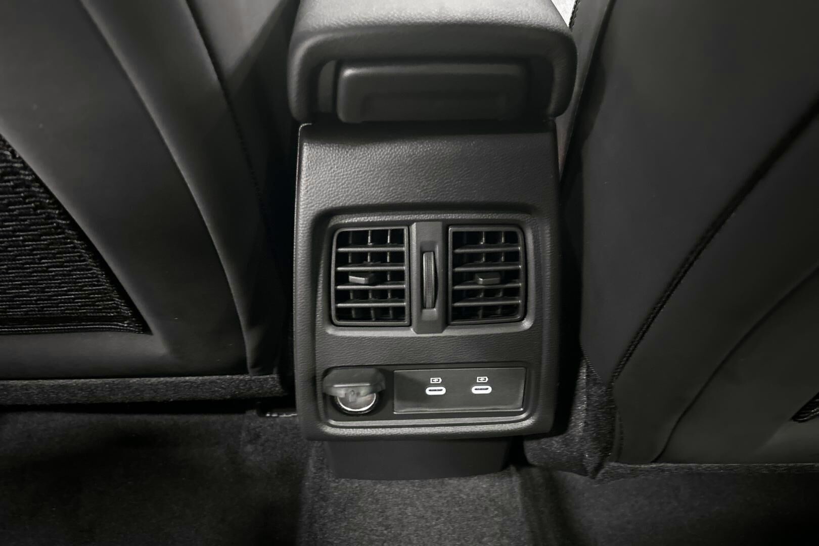 Mitsubishi ASX iso kuva 23