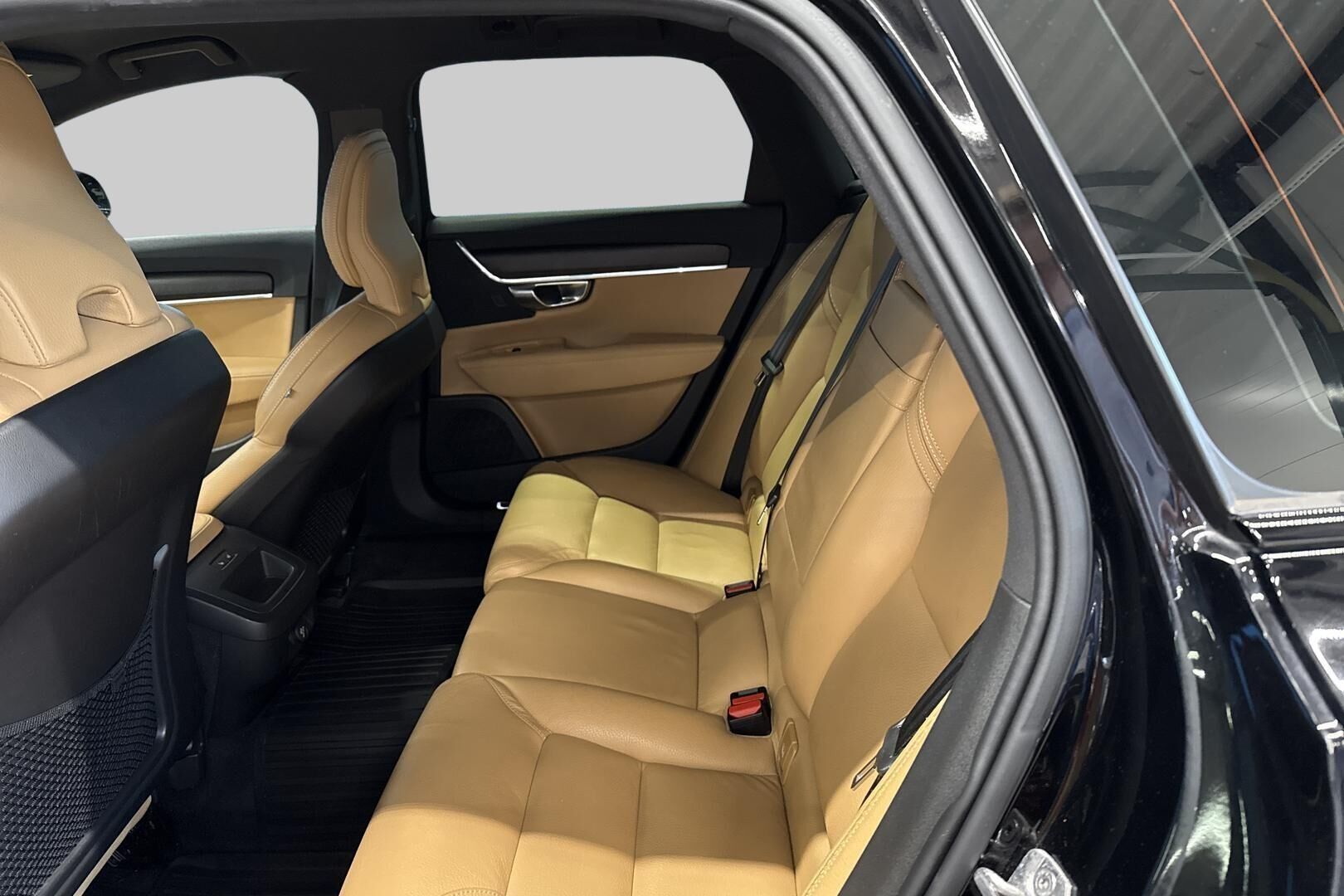 Volvo V90 Cross Country iso kuva 9