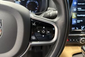 Volvo V90 Cross Country esikatselu 21