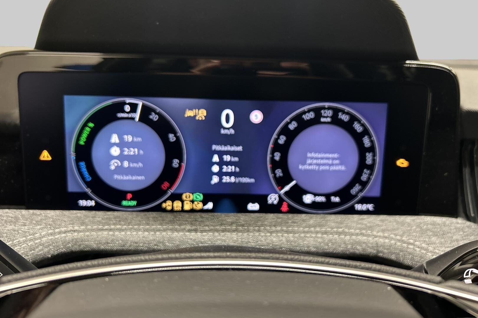 Skoda Superb iso kuva 13