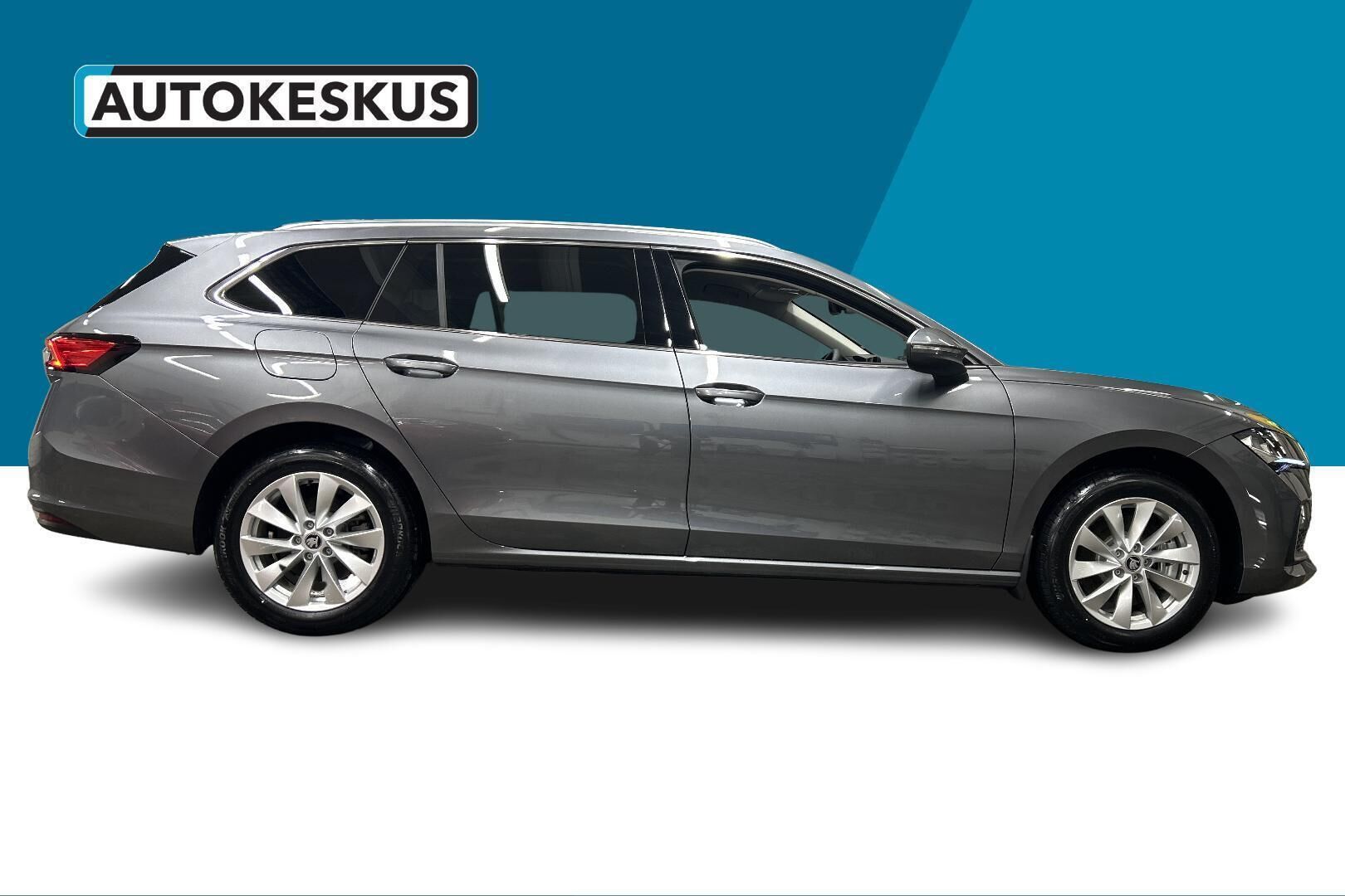 Skoda Superb iso kuva 3