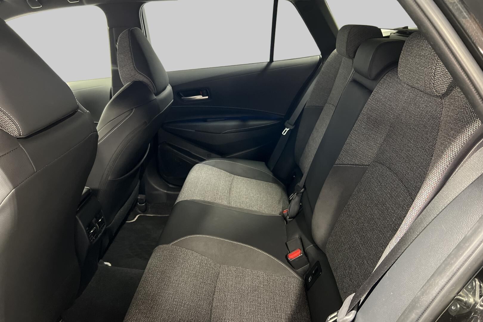 Toyota Corolla iso kuva 9