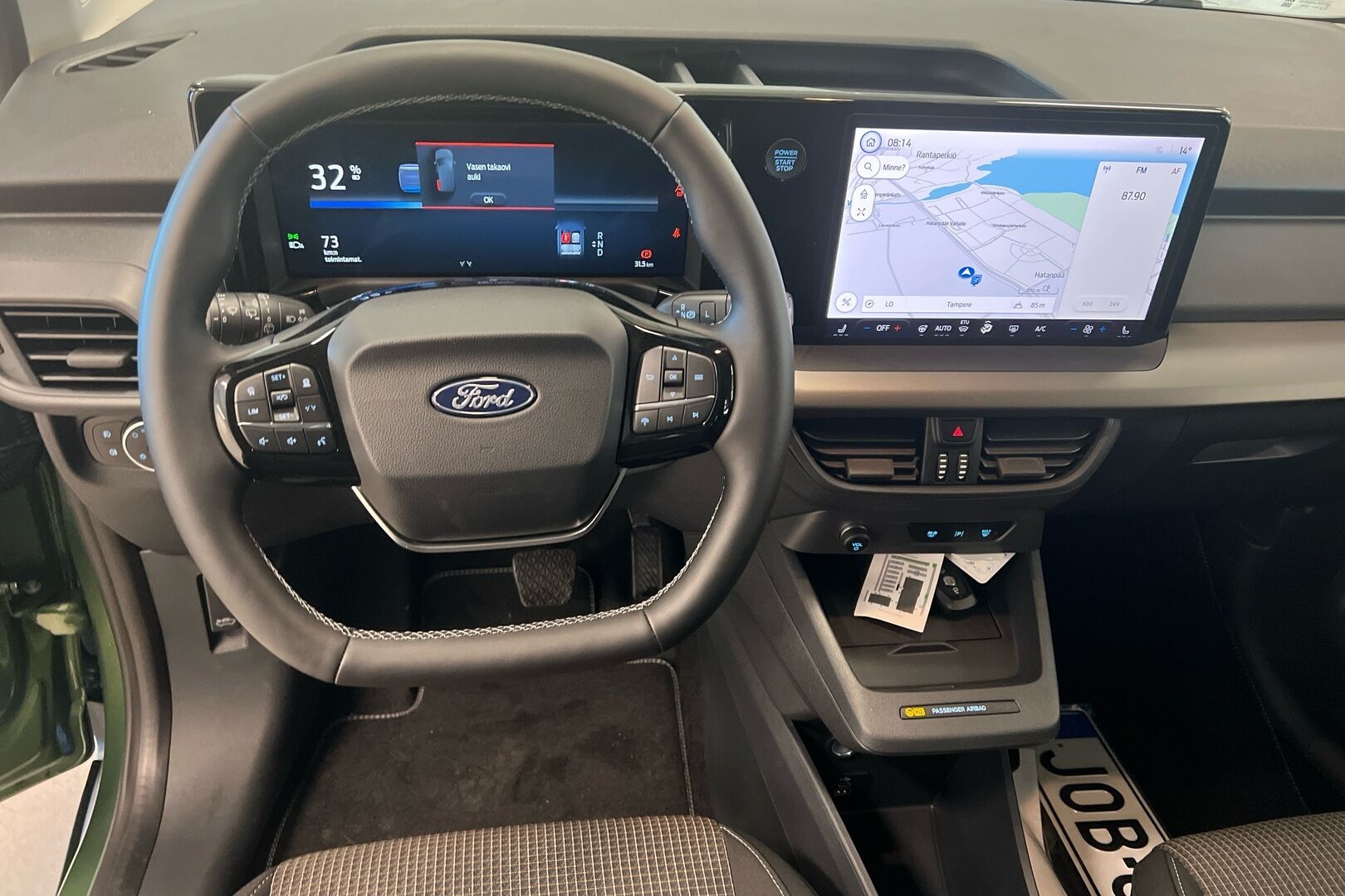 Ford Tourneo Courier iso kuva 15