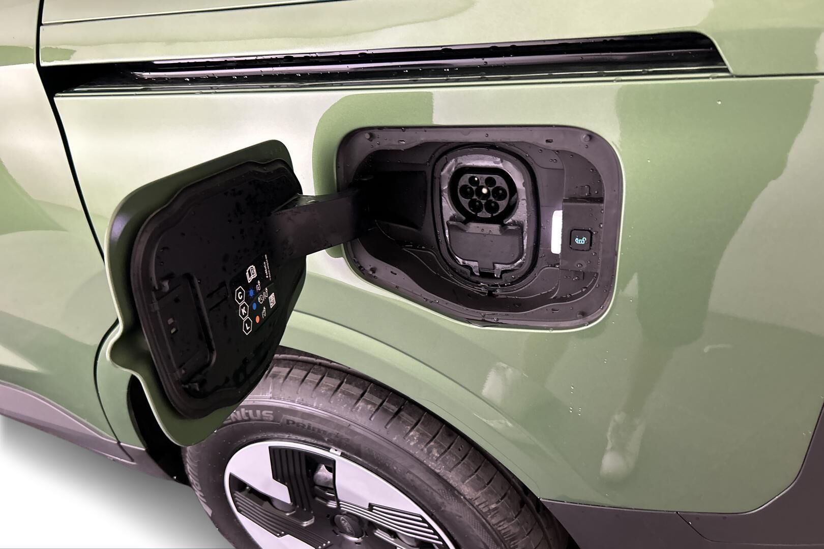 Ford Tourneo Courier iso kuva 24