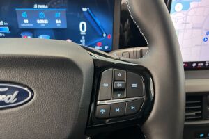 Ford Transit Courier esikatselu 14