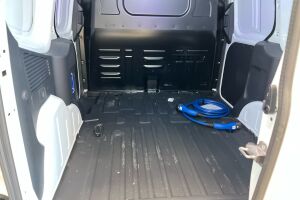 Ford Transit Courier esikatselu 9