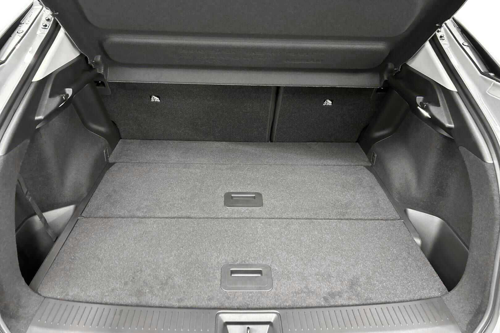 Nissan Ariya iso kuva 19