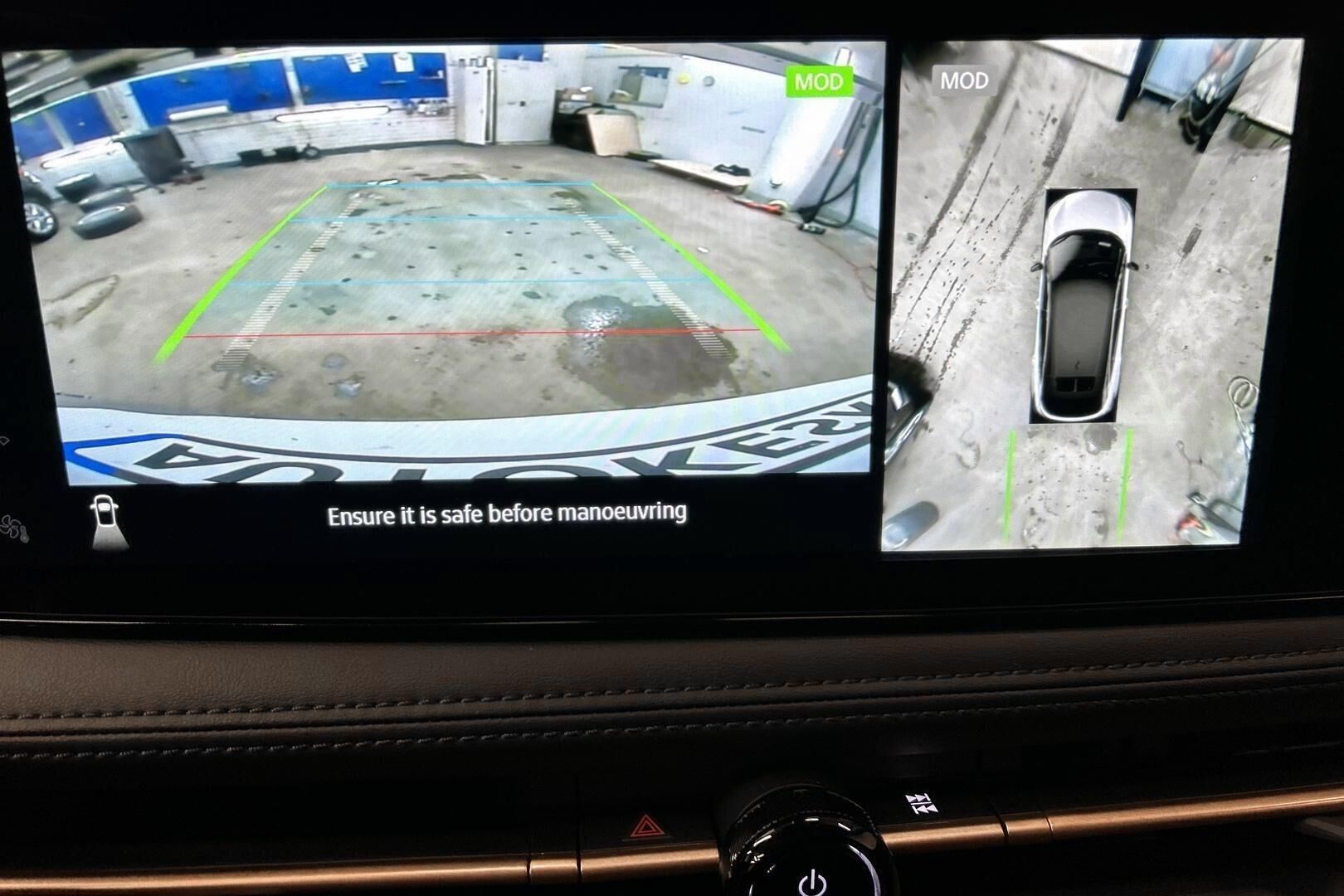 Nissan Ariya iso kuva 17