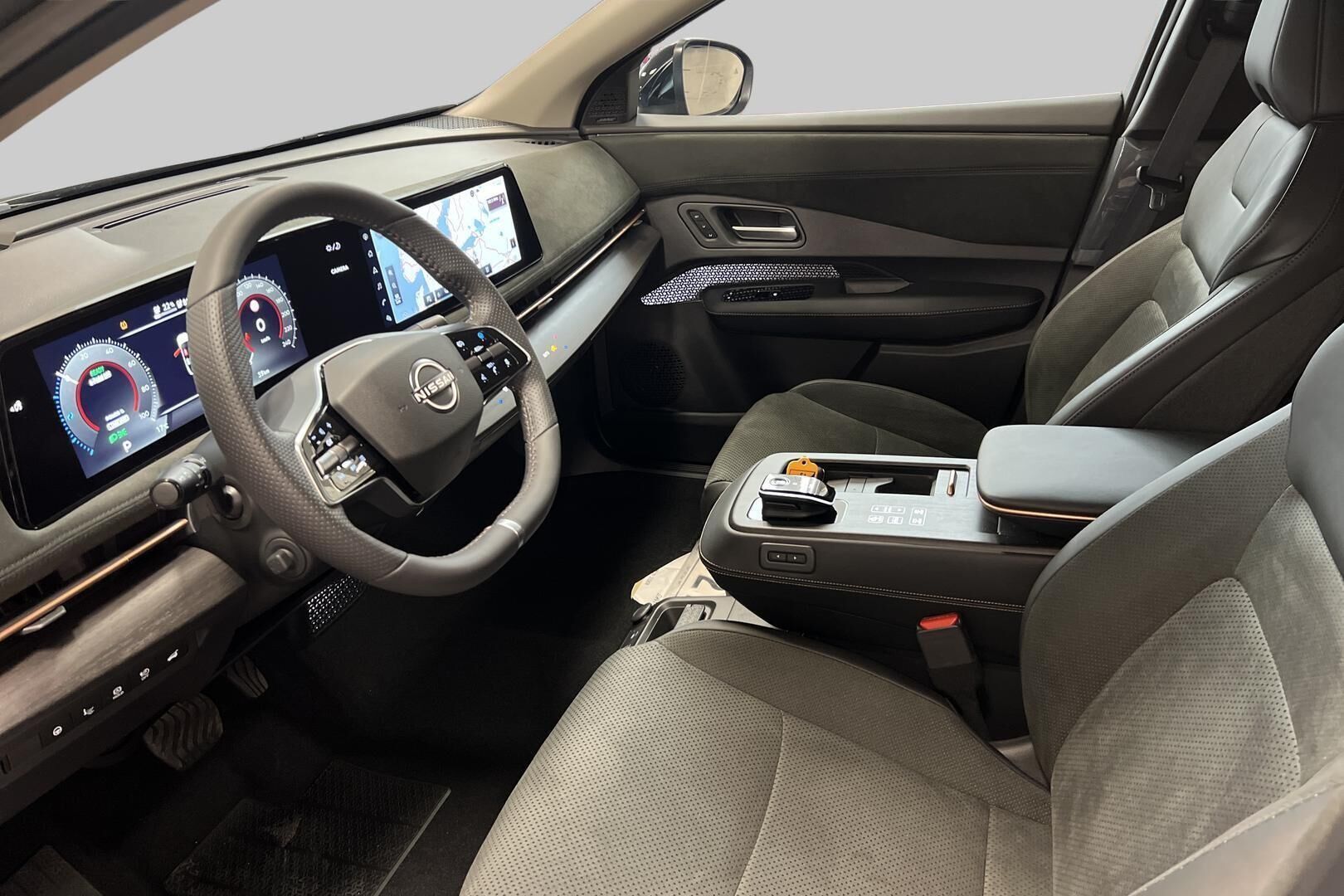 Nissan Ariya iso kuva 5