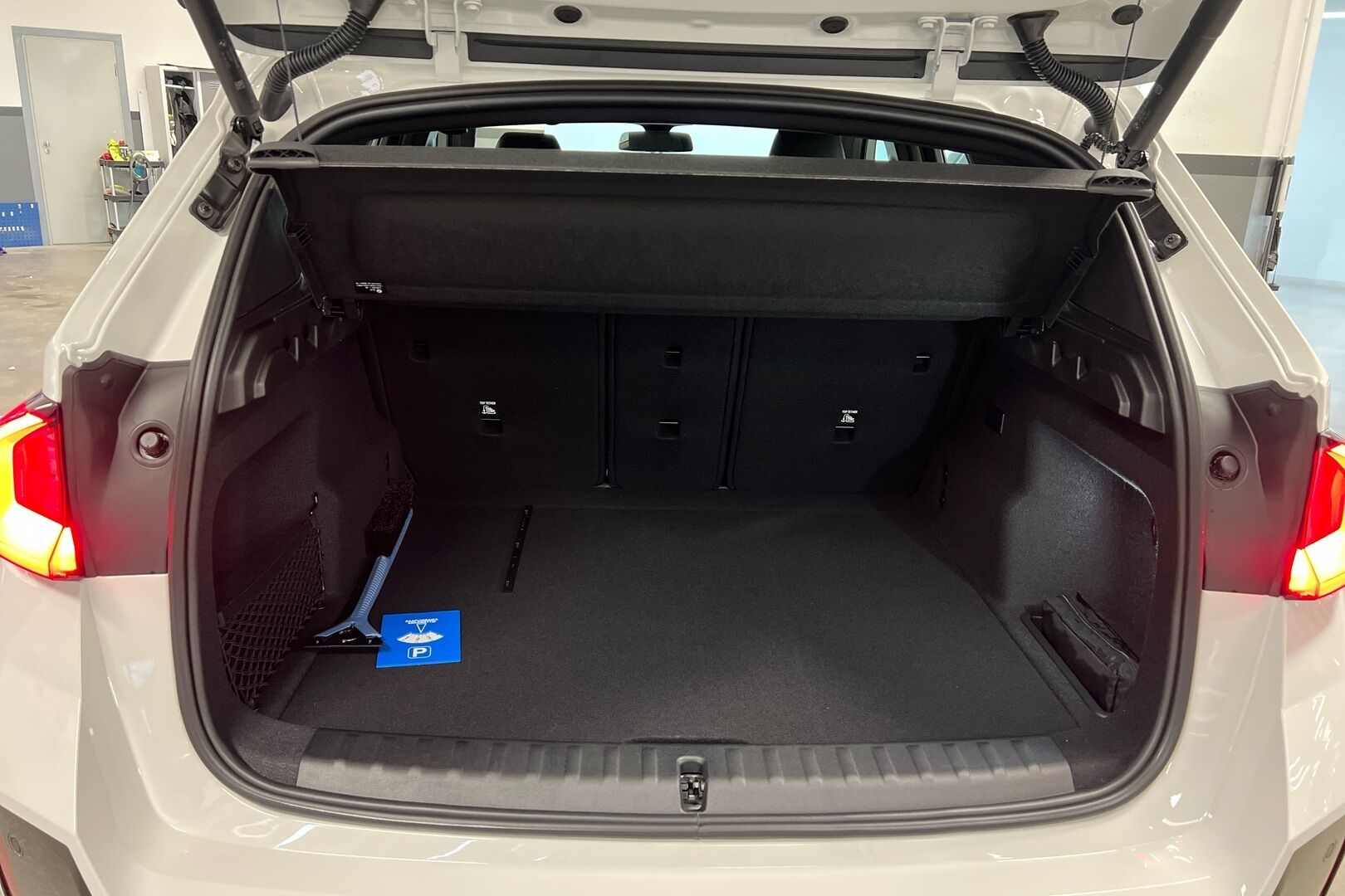 BMW X1 iso kuva 10