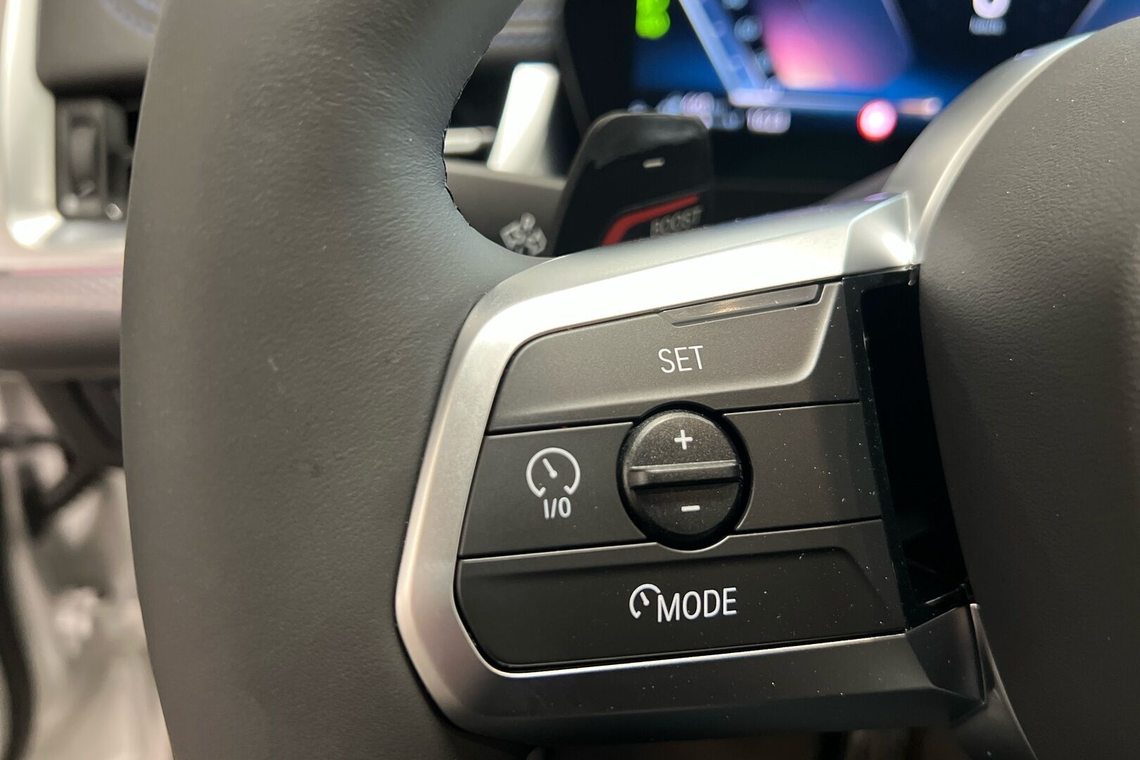 BMW X1 iso kuva 17
