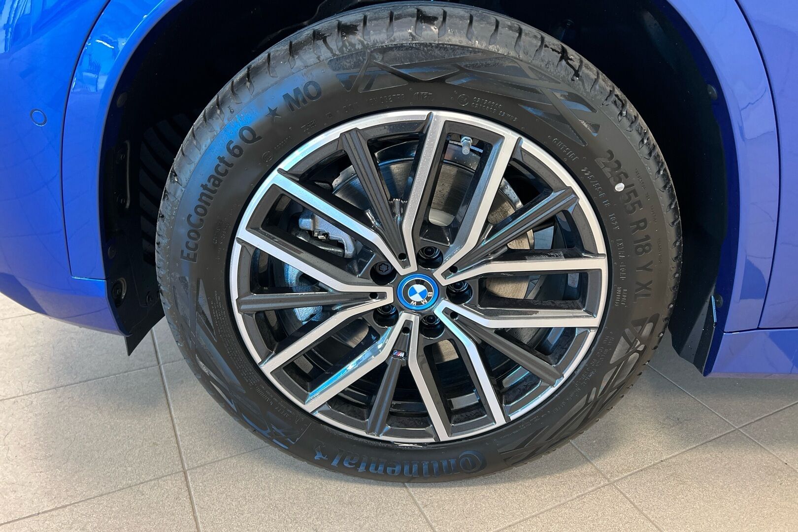 BMW X1 iso kuva 10