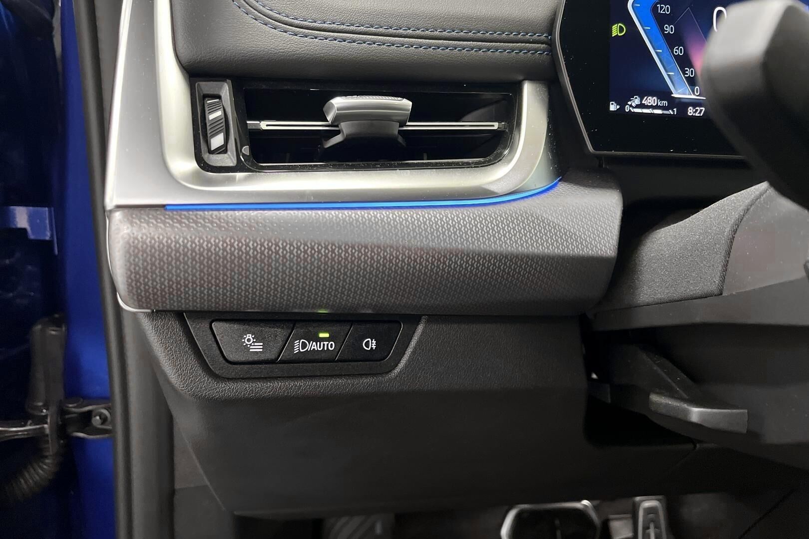 BMW X1 iso kuva 16